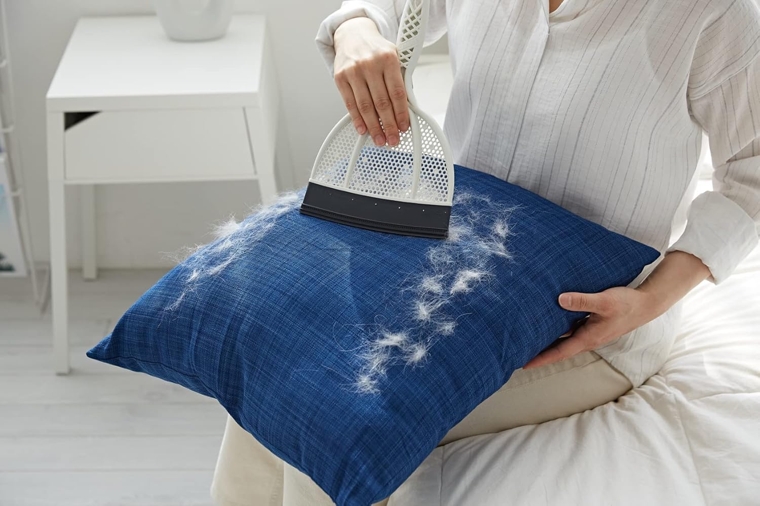 ✨ All‑In‑One Cleaning Brush & Dustpan 🧹 Easy Sweep for Home & Furniture 💫